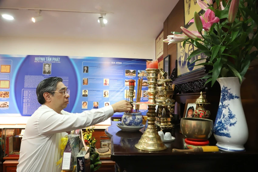kien-truc-su-huynh-tan-phat-2.jpg