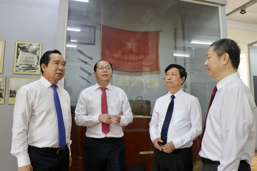 nam-ky-khoi-nghia-3.JPG