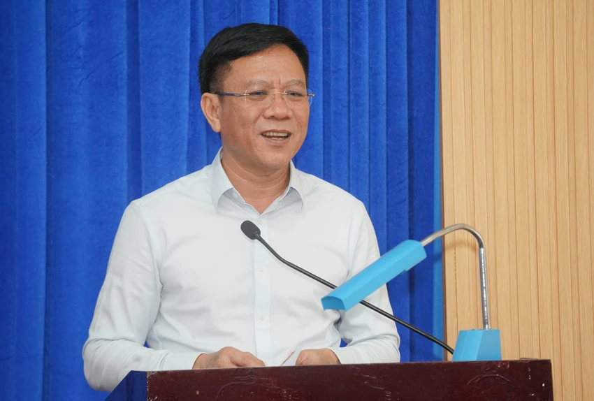 khen-thuong-70-tac-pham-6.jpg