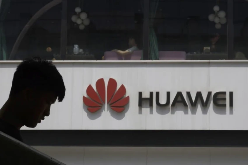 Huawei nằm trong số các tập đoàn công nghệ của TQ bị cấm bán sản phẩm tại Mỹ. ẢNH: AP