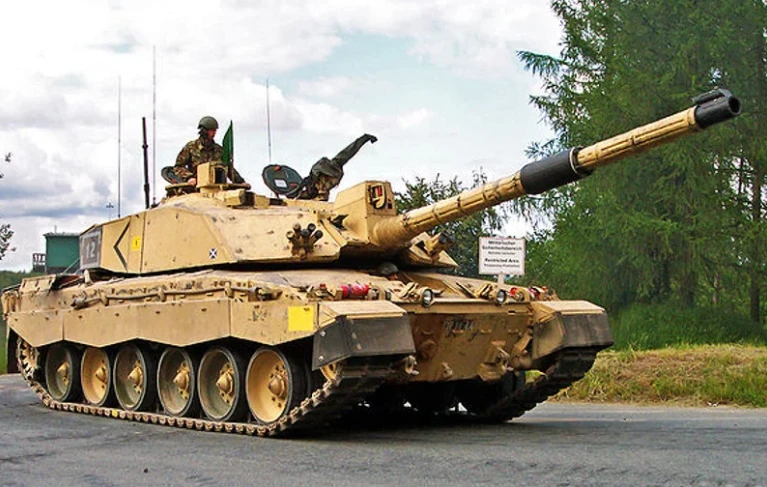 Xe tăng Challenger II mà Anh đang cân nhắc gửi cho Ukraine. Ảnh: ARMY TECHNOLOGY