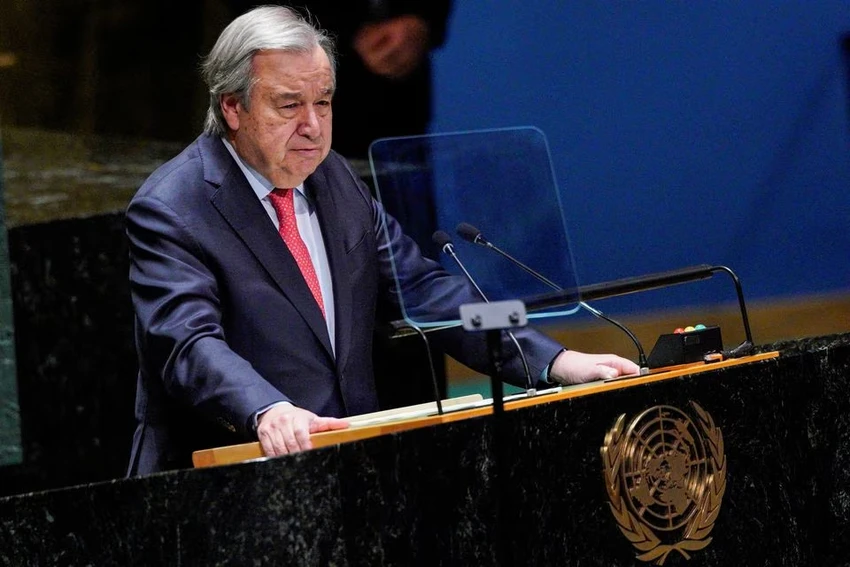 Tổng thư ký Liên Hợp Quốc Antonio Guterres trong cuộc họp với Đại hội đồng hôm 22-2. Ảnh: REUTERS Tổng thư ký Liên Hợp Quốc Antonio Guterres trong cuộc họp với Đại hội đồng hôm 22-2. Ảnh: REUTERS