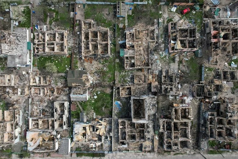 Quang cảnh hoang tàn tại thị trấn Irpin sau các cuộc tấn công của quân Nga. Ảnh: REUTERS Quang cảnh hoang tàn tại thị trấn Irpin sau các cuộc tấn công của quân Nga. Ảnh: REUTERS