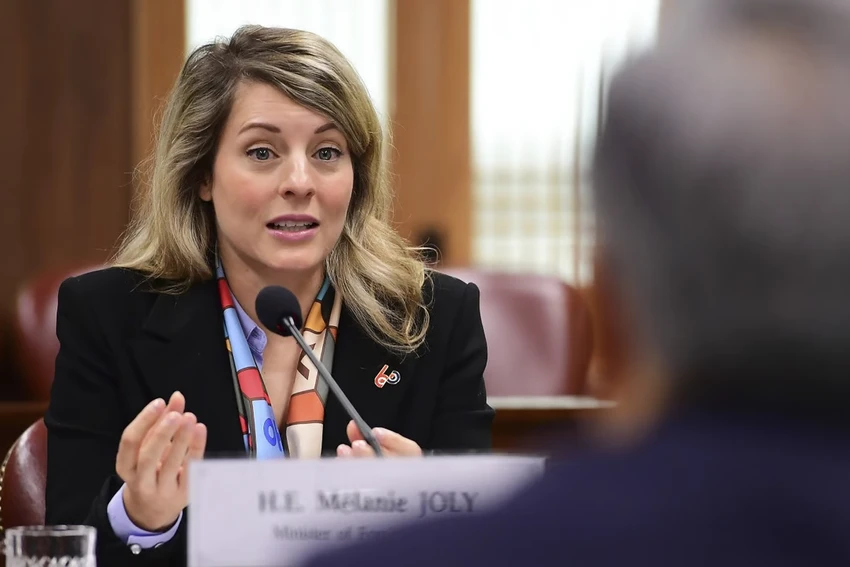 Ngoại trưởng Canada - bà Melanie Joly. Ảnh: AP Ngoại trưởng Canada - bà Melanie Joly. Ảnh: AP