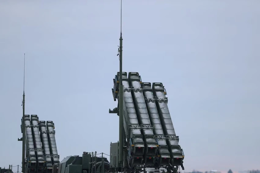 Hệ thống phòng không Patriot trong một cuộc tập trận của quân Ba Lan tại thủ đô Warsaw (Ba Lan). Ảnh: REUTERS