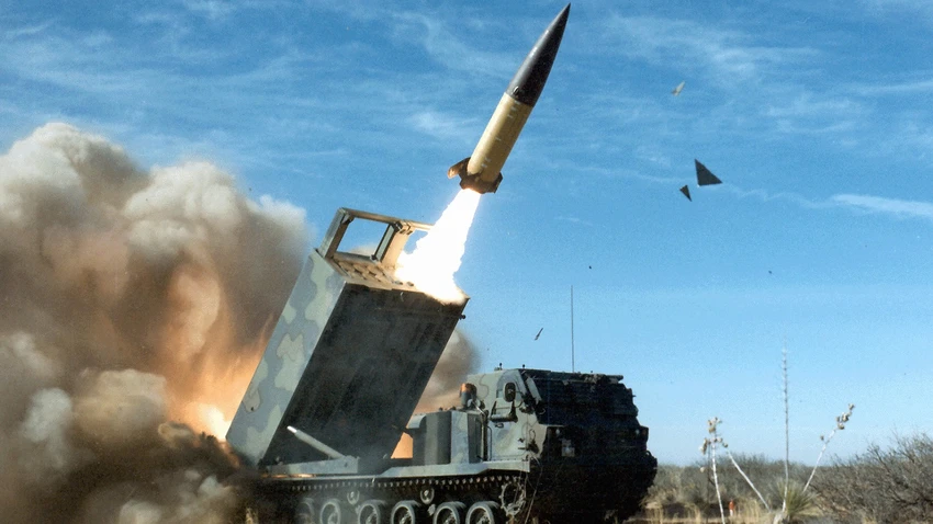 Tên lửa ATACMS của Mỹ. Ảnh: US ARMY Vũ khí thay đổi chiến trường