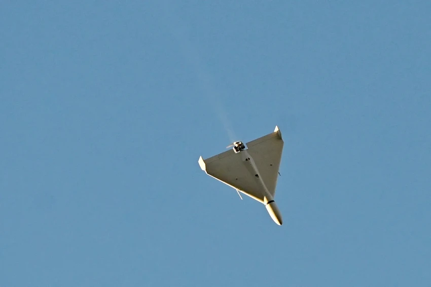 Máy bay không người lái (UAV) của quân Nga bay qua Kiev trong cuộc không kích. Ảnh: AFP Máy bay không người lái (UAV) của quân Nga bay qua Kiev trong cuộc không kích. Ảnh: AFP