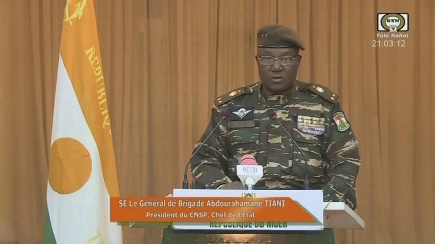 Người đứng đầu chính quyền quân sự Niger - Tướng Abdourahamane Tiani phát biểu trên truyền hình hôm 19-8. Ảnh: AFP