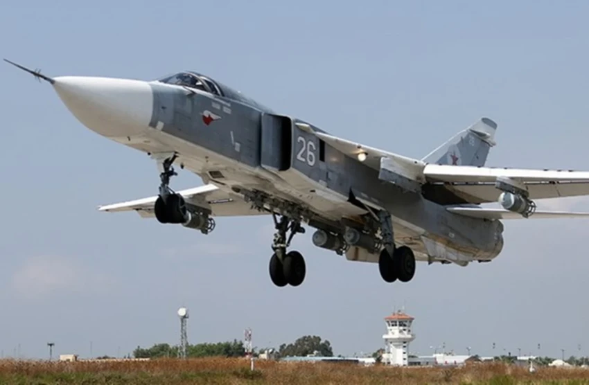 Cường kích ném bom Su-24 của Không quân Nga. Ảnh: GETTY IMAGES