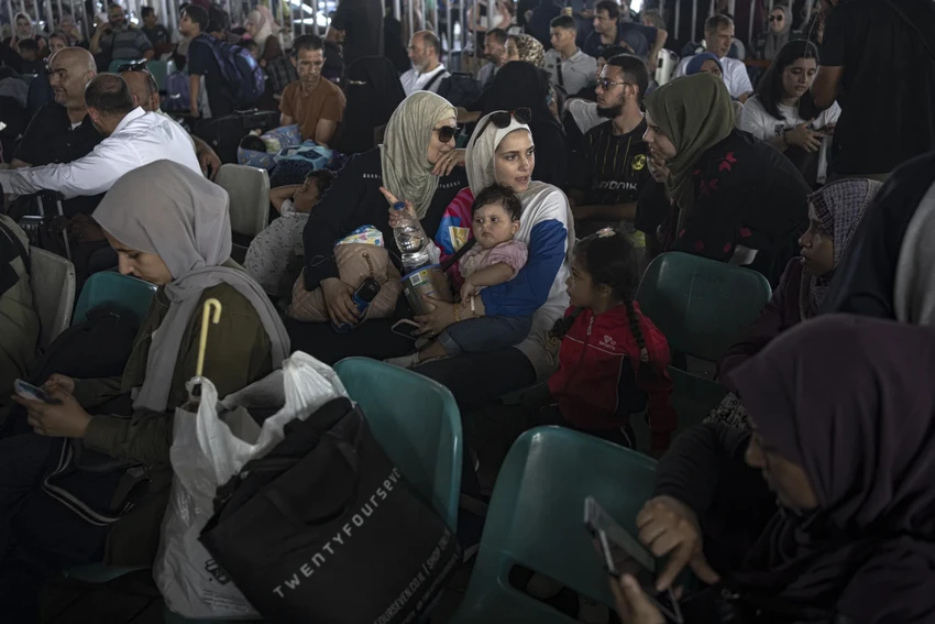Cửa khẩu Rafah từ Dải Gaza.jpg