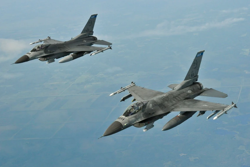 F-16.png