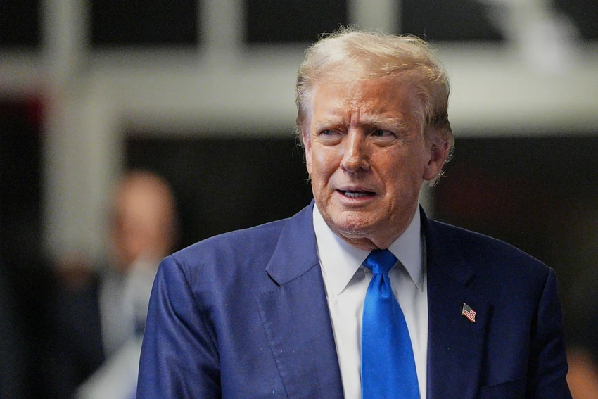 Ông Trump bị cáo buộc vi phạm lệnh cấm phát ngôn