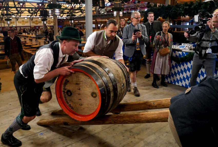 lễ hội bia Oktoberfest 2.png