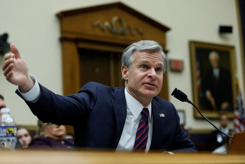 Giám đốc FBI sẽ từ chức