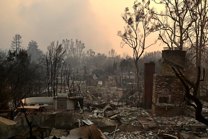 cháy rừng kinh hoàng ở Los Angeles mỹ 6.png