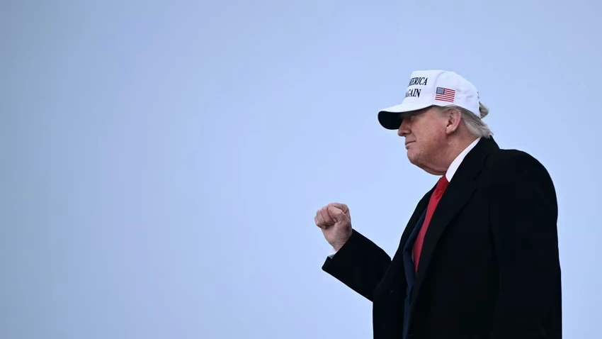 Ông Trump chịu áp lực từ lưỡng đảng về xung đột Israel-Iran