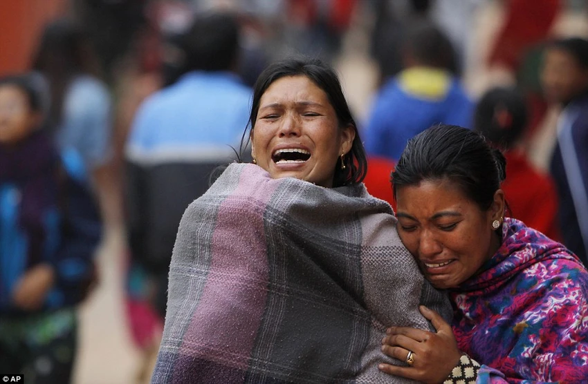 Dân Nepal chết nhiều đến mức không có chỗ thiêu ảnh 7 Dân Nepal chết nhiều đến mức không có chỗ thiêu ảnh 7