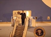 Mỹ-Triều ngày 1: Trump-Kim bắt tay 'lịch sử' giữa lòng Hà Nội ảnh 1 Thượng đỉnh Mỹ-Triều: 2 ông Trump-Kim được chào đón nồng nhiệt