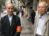 Người dân Hà Nội tham gia giữ trật tự các tuyến đường
