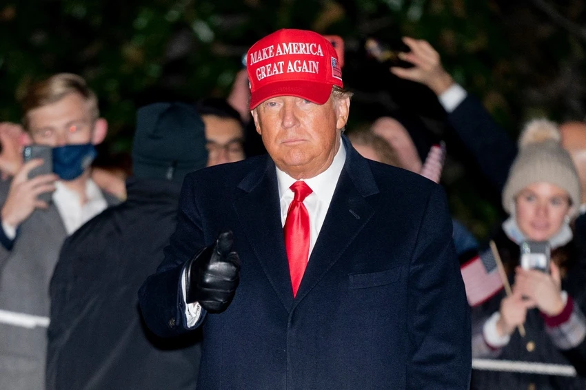 Khó khăn chồng chất đối với Tổng thống Trump ảnh 90