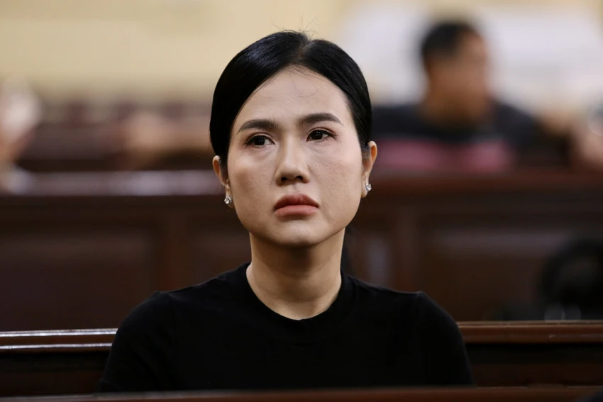ChiGaiNgocTrinh.jpg