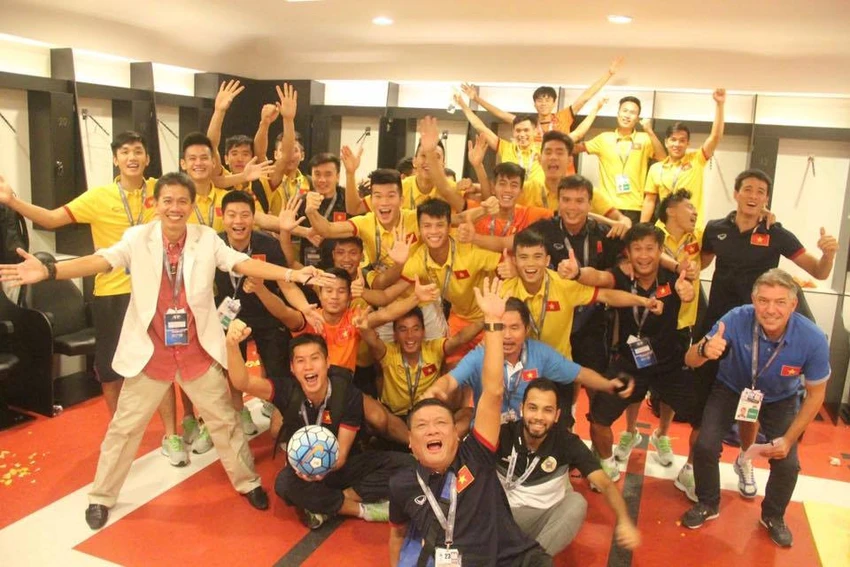 U-19 Việt Nam: Thực dụng hơn lãng mạn ảnh 3 U-19 Việt Nam: Thực dụng hơn lãng mạn ảnh 3