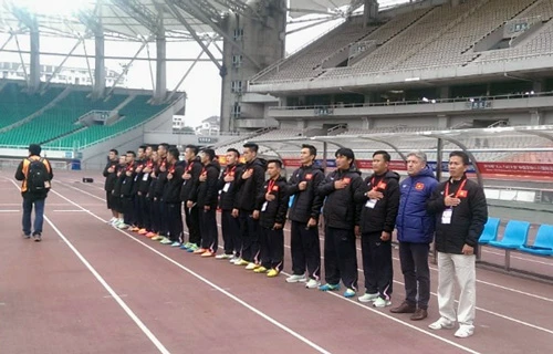 Hoàng Thanh Tùng lập siêu phẩm cho U-22 Việt Nam ảnh 1