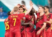Kỷ lục gia Ronaldo đối đầu số 1 thế giới