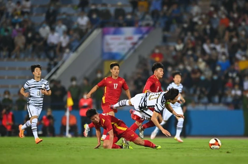 Thầy trò Park Hang-seo không còn nhiều thời gian cho SEA Games 31. Ảnh: HẢI THỊNH. Thầy trò Park Hang-seo không còn nhiều thời gian cho SEA Games 31. Ảnh: HẢI THỊNH.