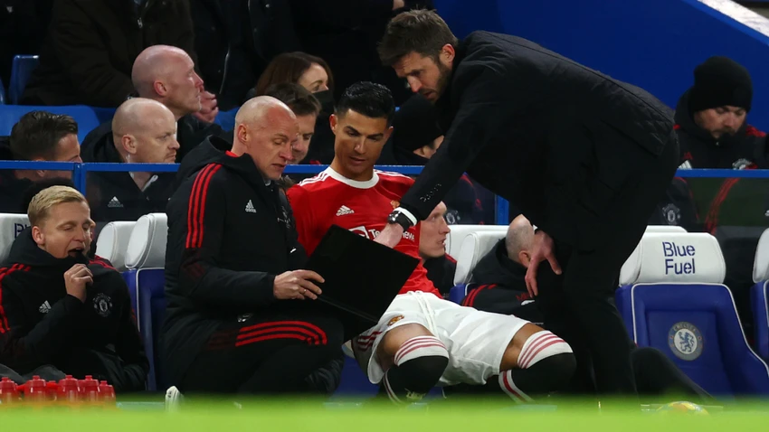 Ronaldo đã 37 tuổi nhưng vẫn còn nhiều giá trị dưới nhiều thời HLV ở sân Old Trafford. Ảnh: CGI.