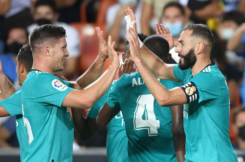 Trong khi đàn anh Benzema đóng góp rất nhiều cho ông lớn Tây Ban Nha thì ngược lại, Luka Jovic chỉ như cái bóng của chính mình. Ảnh: CGI. Trong khi đàn anh Benzema đóng góp rất nhiều cho ông lớn Tây Ban Nha thì ngược lại, Luka Jovic chỉ như cái bóng của chính mình. Ảnh: CGI.