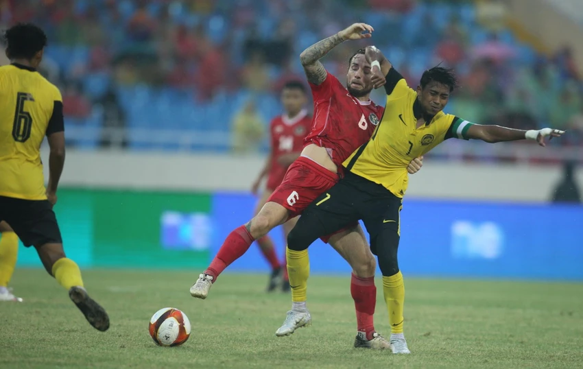 U-23 Indonesia suýt thua trong 90 phút khi thần may mắn luôn đồng hành với họ và bất ngờ có bàn dẫn trước Malaysia. Ảnh: ANH PHƯƠNG. U-23 Indonesia suýt thua trong 90 phút khi thần may mắn luôn đồng hành với họ và bất ngờ có bàn dẫn trước Malaysia. Ảnh: ANH PHƯƠNG.