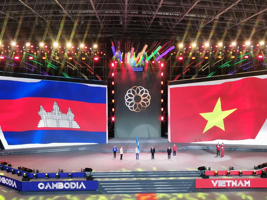 Tạm biệt SEA Games 31 vừa diễn ra tại Việt Nam, hẹn gặp lại SEA Games 32 tổ chức ở Campuchia. Ảnh: ANH PHƯƠNG. Tạm biệt SEA Games 31 vừa diễn ra tại Việt Nam, hẹn gặp lại SEA Games 32 tổ chức ở Campuchia. Ảnh: ANH PHƯƠNG.