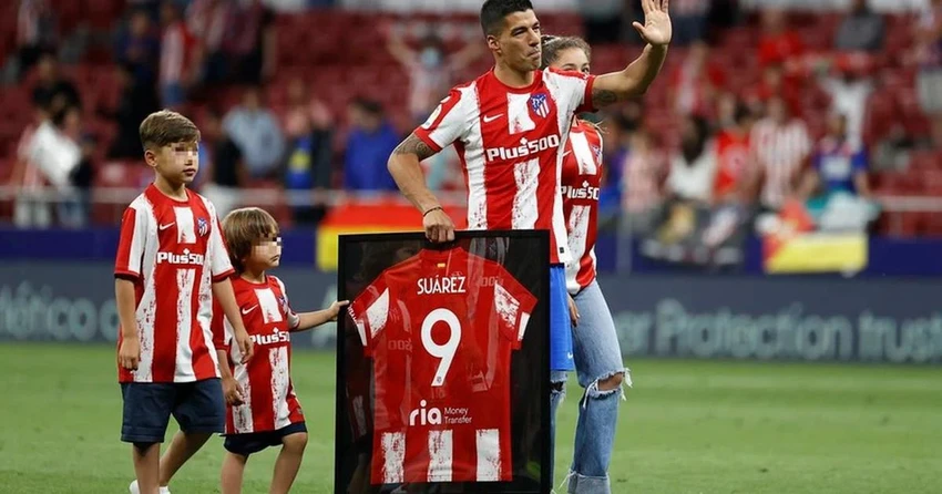 Tiền đạo Suarez trong ngày chia tay Atletico Madrid. Ảnh: CGI. Tiền đạo Suarez trong ngày chia tay Atletico Madrid. Ảnh: CGI.