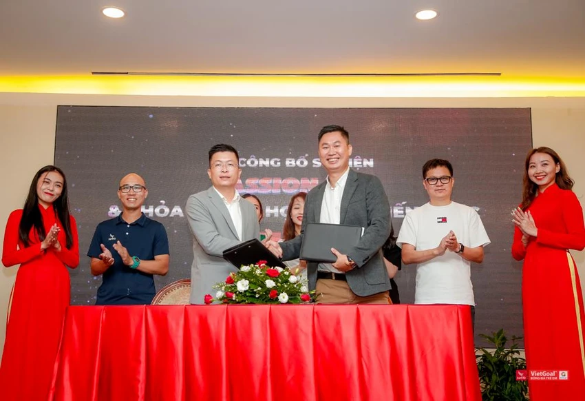VietGoal và Kamito bắt tay hợp tác chiến lược lâu dài với những đóng góp tích cực cho cộng đồng. VietGoal và Kamito bắt tay hợp tác chiến lược lâu dài với những đóng góp tích cực cho cộng đồng.