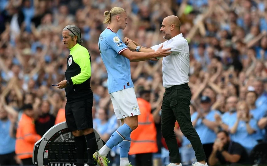 HLV Pep Guardiola mừng như bắt được vàng khi có Haaland. Ảnh: CGI. HLV Pep Guardiola mừng như bắt được vàng khi có Haaland. Ảnh: CGI.