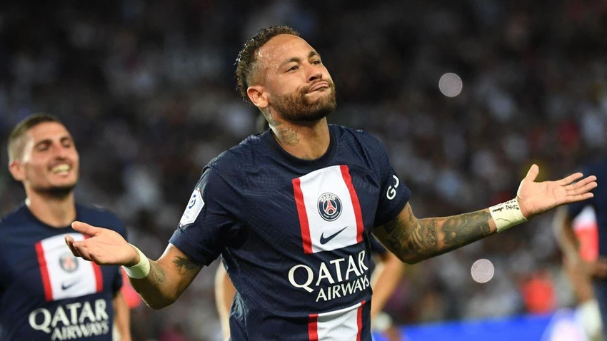 Neymar đang tỏa sáng ở PSG nhưng có vẻ Chelsea rất muốn chiêu mộ anh. Ảnh: CGI. Neymar đang tỏa sáng ở PSG nhưng có vẻ Chelsea rất muốn chiêu mộ anh. Ảnh: CGI.