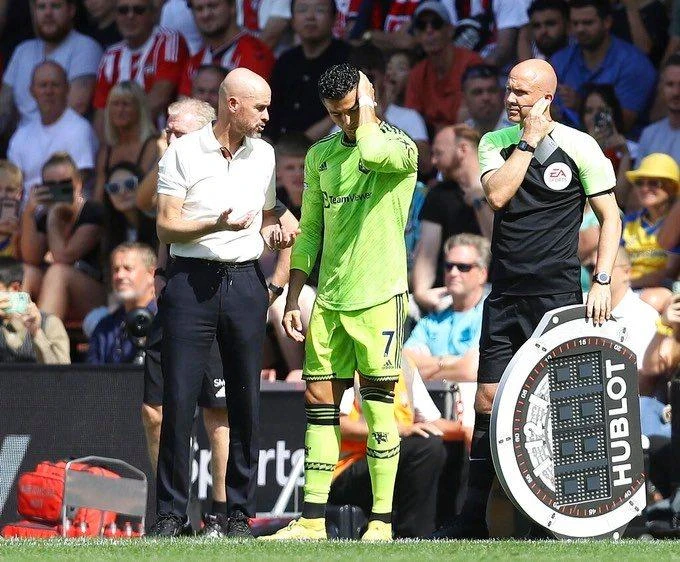Ba trận gần nhất, Man United toàn thắng khi Ronaldo ngồi ghế dự bị. Ảnh: CGI.