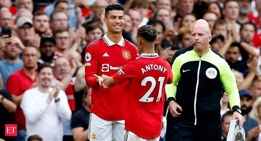 Ronaldo vào sân từ ghế dự bị thay thế cho Antony. Ảnh: CGI. Ronaldo vào sân từ ghế dự bị thay thế cho Antony. Ảnh: CGI.