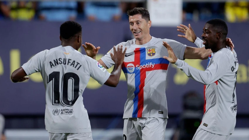 Lewandowski tỏa sáng trong trận thắng chủ nhà Cadiz 4-0. Ảnh: CGI. Lewandowski tỏa sáng trong trận thắng chủ nhà Cadiz 4-0. Ảnh: CGI.