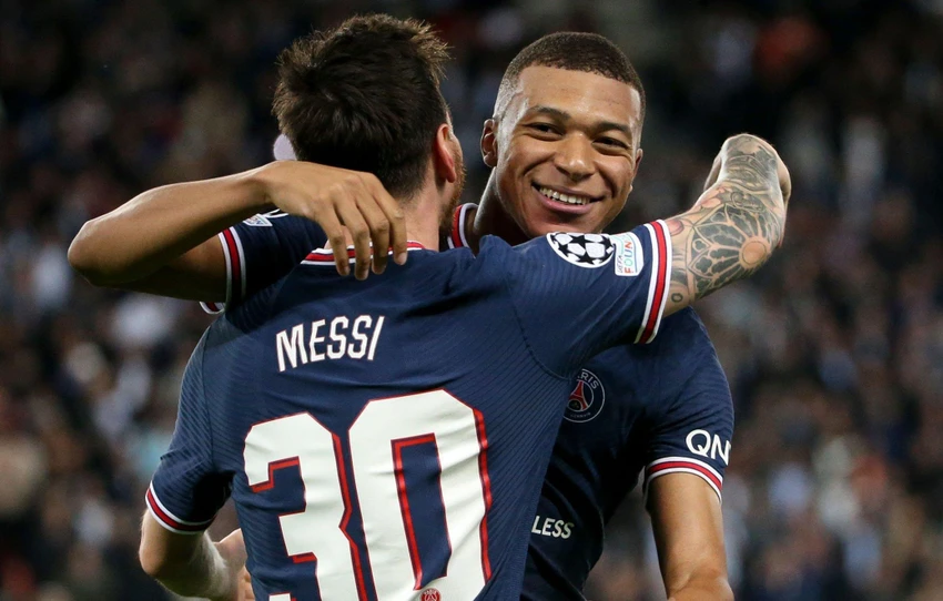 Messi khen ngợi đồng đội trẻ Mbappe và dự báo chân sút người Pháp sẽ nằm trong tốp cầu thủ hay nhất thế giới. Ảnh: CGI.