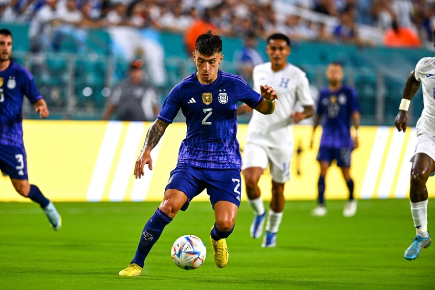 AFA đang lên kế hoạch yêu cầu Man United cho trung vệ Martinez nghỉ ngơi nhiều hơn để giúp đội tuyển Argentina ở chiến dịch World Cup 2022. Ảnh: CGI. AFA đang lên kế hoạch yêu cầu Man United cho trung vệ Martinez nghỉ ngơi nhiều hơn để giúp đội tuyển Argentina ở chiến dịch World Cup 2022. Ảnh: CGI.