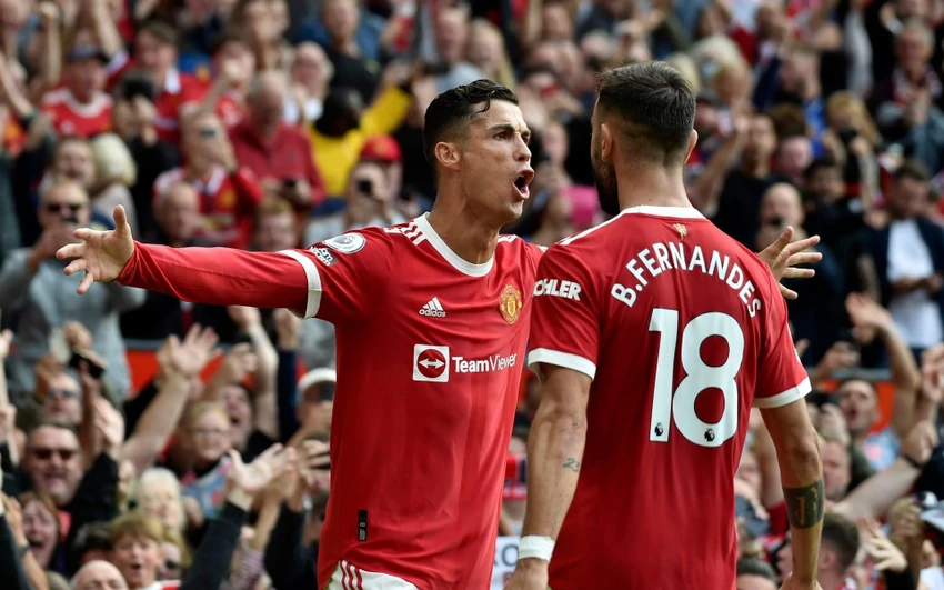 Ronaldo và Bruno là đồng hương nhưng có thái độ khác nhau trên sân cỏ. Ảnh: GETTY.