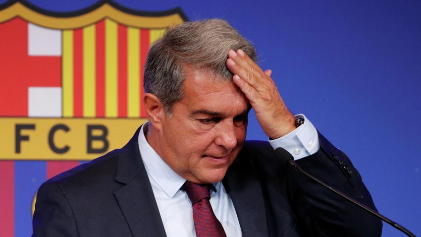 Chủ tịch Barca đau đầu với thất bại của thầy trò Xavi. Ảnh: GETTY. Chủ tịch Barca đau đầu với thất bại của thầy trò Xavi. Ảnh: GETTY.