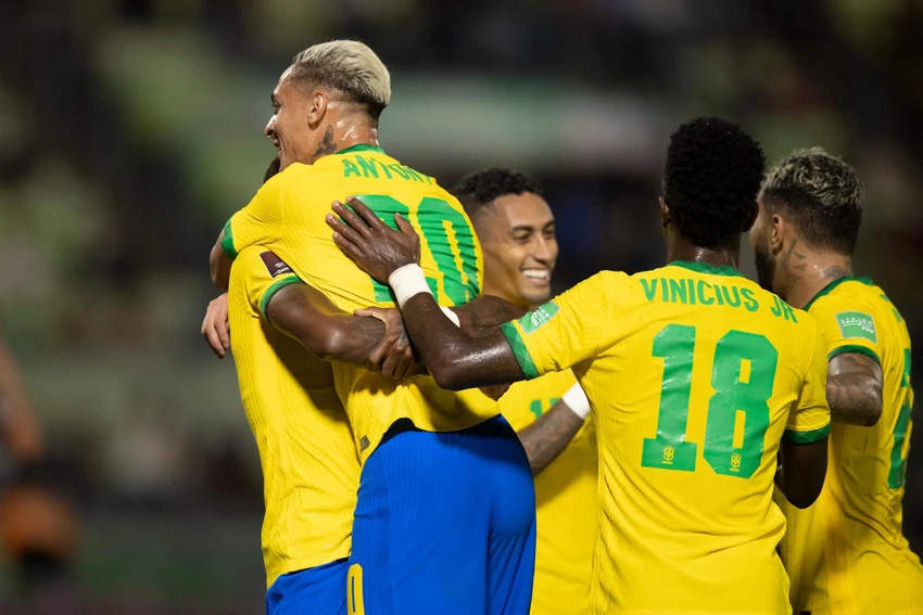 Vinicius háo hức trong lần đầu tiên dự một vòng chung kết cúp thế giới và tin tưởng Brazil vô địch. Ảnh: GETTY. Vinicius háo hức trong lần đầu tiên dự một vòng chung kết cúp thế giới và tin tưởng Brazil vô địch. Ảnh: GETTY.