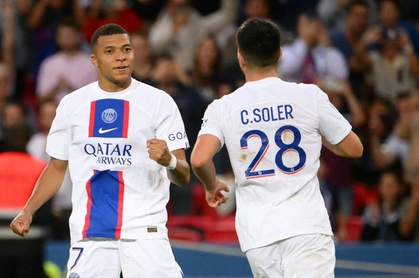 Mbappe hài lòng với tân binh Soler nhưng thừa nhận chân sút người Tây Ban Nha chưa hòa nhập với lối chơi chung của PSG. Ảnh: GETTY. Mbappe hài lòng với tân binh Soler nhưng thừa nhận chân sút người Tây Ban Nha chưa hòa nhập với lối chơi chung của PSG. Ảnh: GETTY.