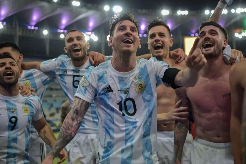 Cầu thủ 7 lần giành Quả bóng vàng sẽ dốc sức chơi kỳ World Cup cuối cùng của sự nghiệp với giấc mơ vô địch như tiền bối Maradona. Ảnh: GETTY. Cầu thủ 7 lần giành Quả bóng vàng sẽ dốc sức chơi kỳ World Cup cuối cùng của sự nghiệp với giấc mơ vô địch như tiền bối Maradona. Ảnh: GETTY.