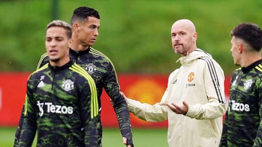 HLV Xavi tiết lộ Barca không mong muốn sớm gặp gỡ Ten Hag và các học trò Man United. Ảnh: GETTY.