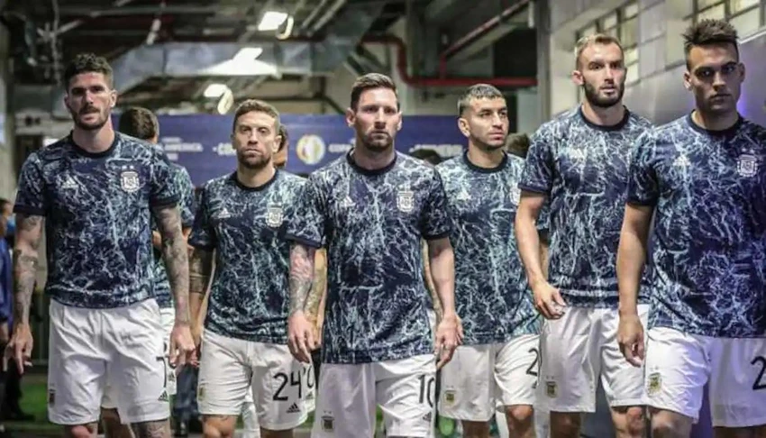 Messi và dàn hảo thủ Argentina đang có chuỗi 35 trận bất bại dưới thời Scaloni. Ảnh: GETTY. World cup argentina