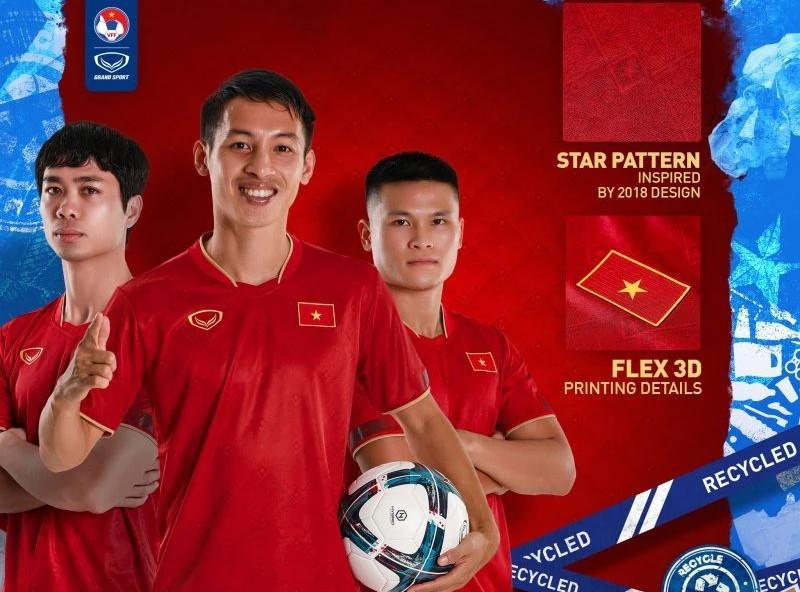 Đỗ Hùng Dũng và đồng đội thoải mái trong mẫu áo thi đấu của tuyển Việt Nam. Ảnh: VFF. áo đấu tuyển Việt nam